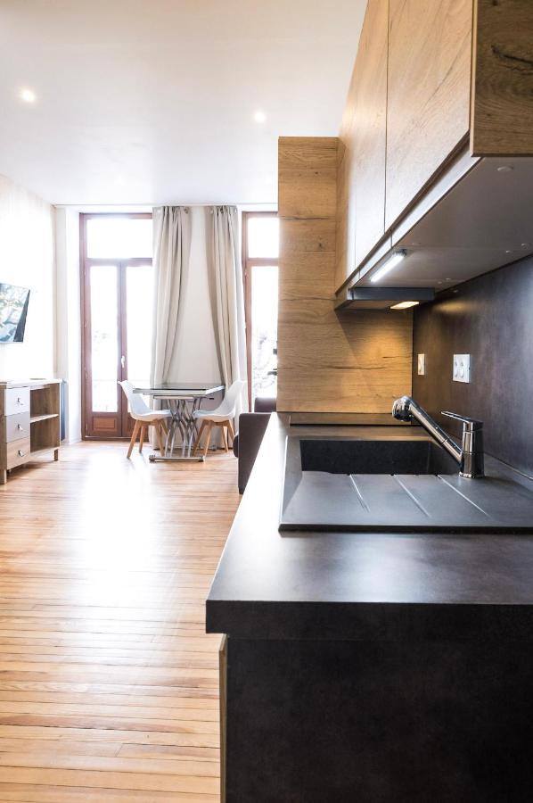 Apartmán Studio Neuf, Charme De L'Ancien, Avec Balcon - 3 Etoiles, 4 Diamants Bagnères-de-Bigorre Exteriér fotografie