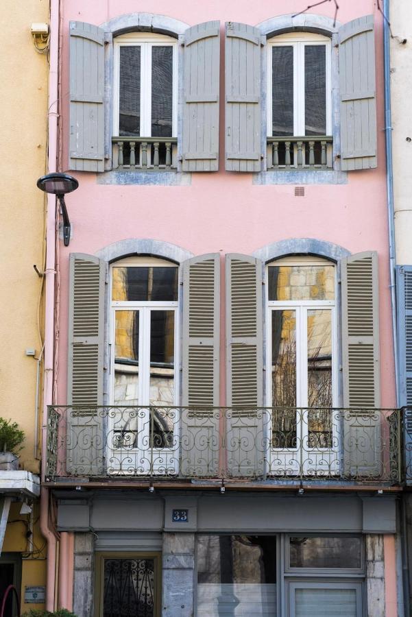 Apartmán Studio Neuf, Charme De L'Ancien, Avec Balcon - 3 Etoiles, 4 Diamants Bagnères-de-Bigorre Exteriér fotografie
